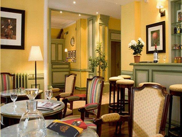 Idol Hotel Paris Restaurante foto
